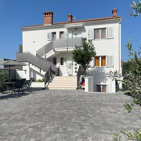 Valkane Beach Apartments Pula Exterior foto